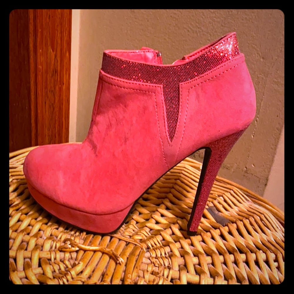 High heeled booties boots